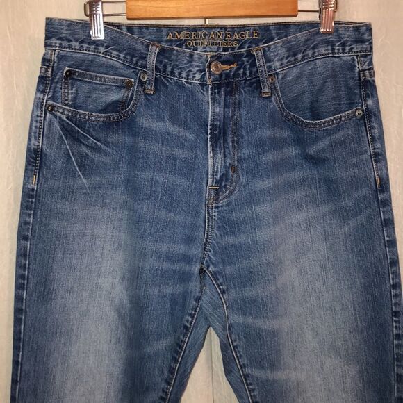 AEO 34x32 Bootcut Jeans in Gently Worn Condition - Picture 3 of 14